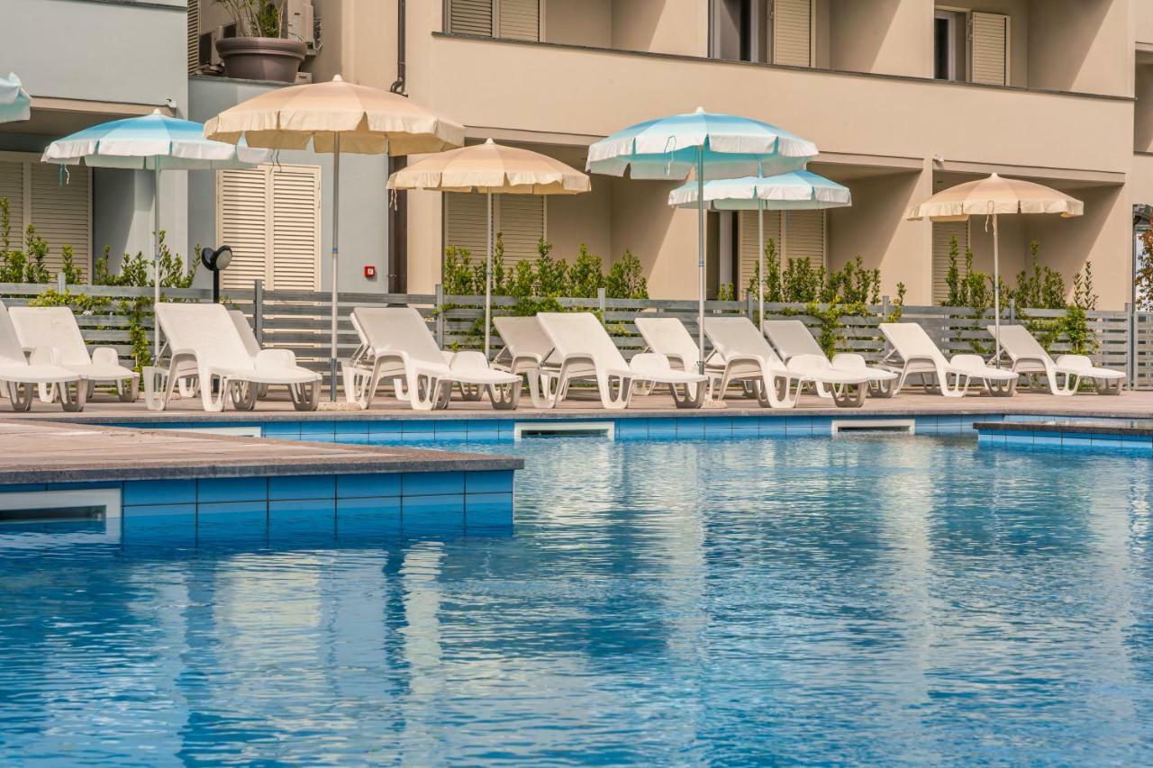 Golden Apartments Marina di Cecina Extérieur photo